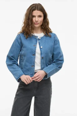 Chaqueta vaquera abotonada