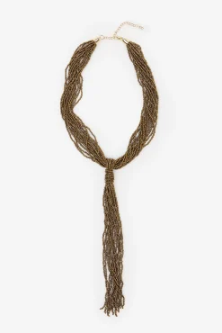 Collar de borlas