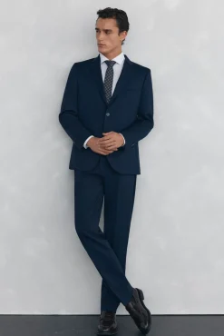 Conjunto de camisa y pantalón