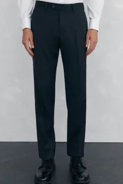 Conjunto de pantalón y camisa