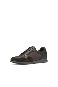 Deportiva Avery
