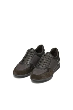Deportiva Avery