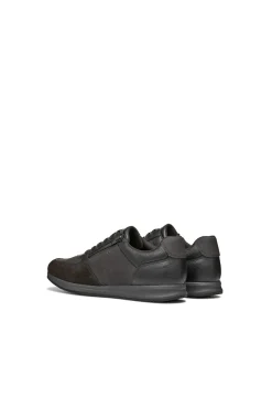 Deportiva Avery