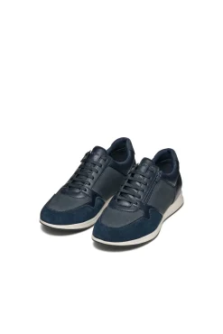 Deportiva Avery