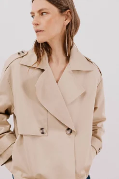 Gabardina corta