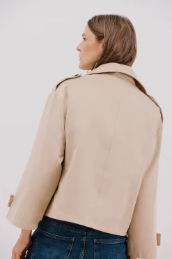 Gabardina corta