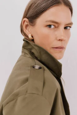 Gabardina corta