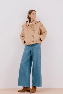 Gabardina corta