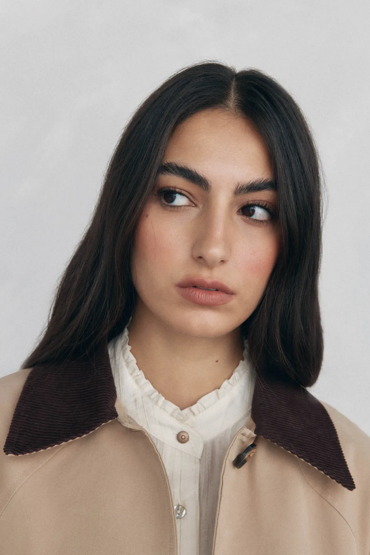 Gabardina larga cuello pana
