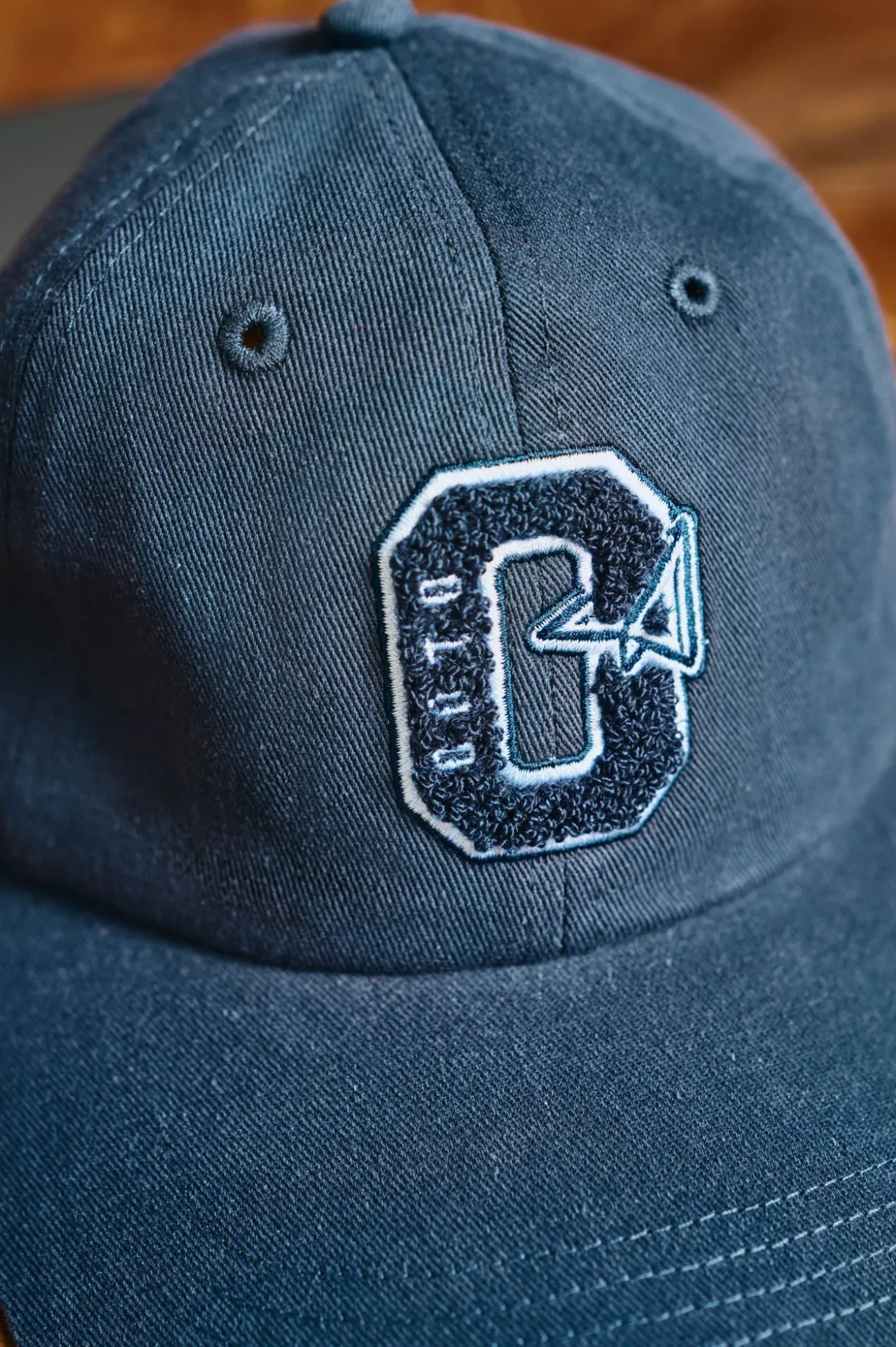 Gorra visera textil