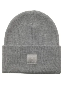 Gorro de punto con detalle