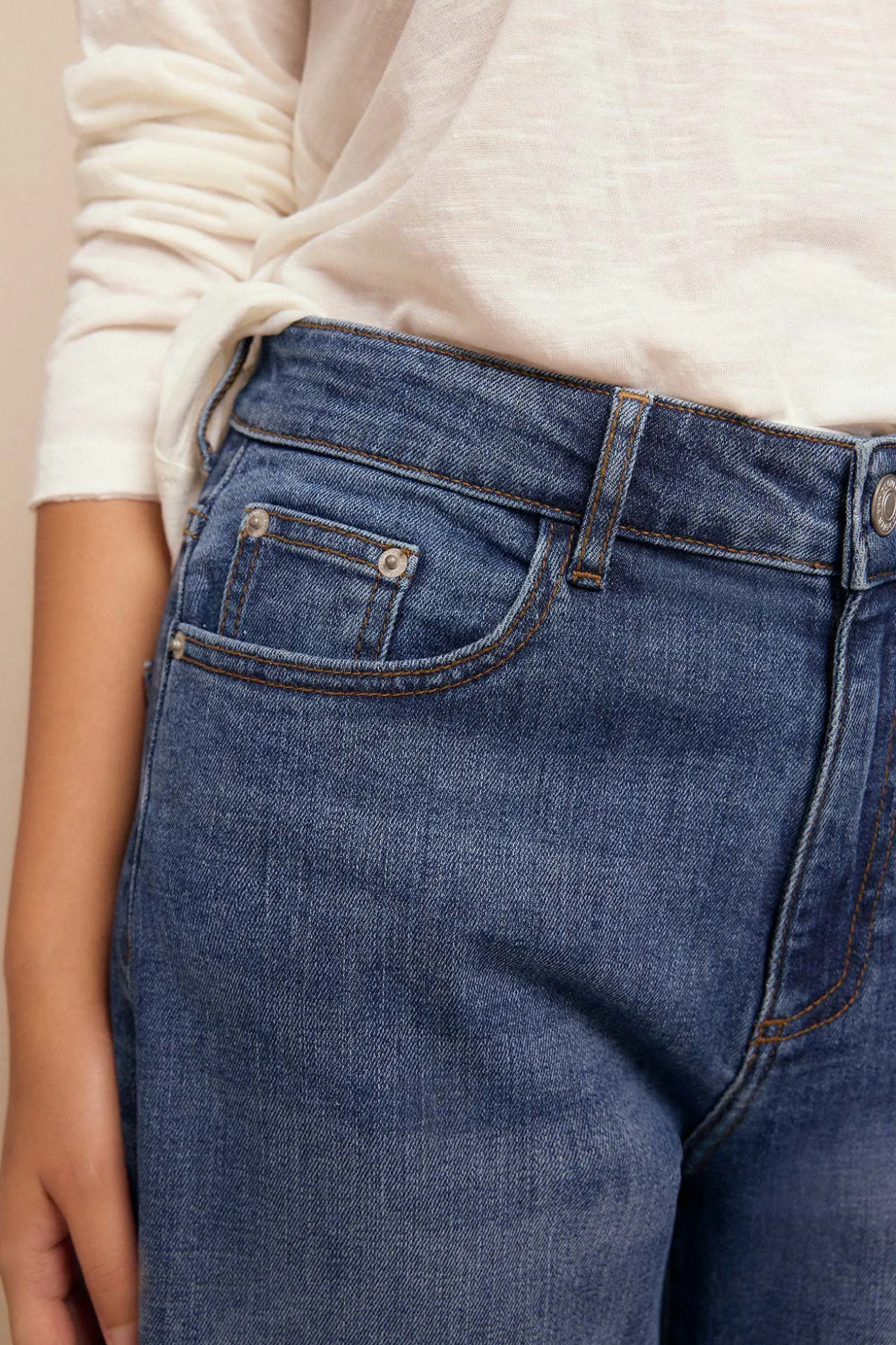 Jeans abertura bajo