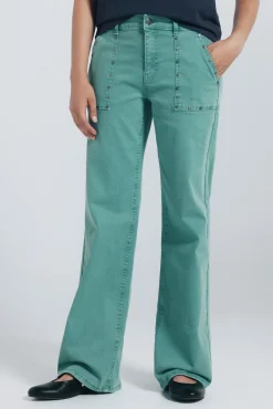 Jeans culotte tachas