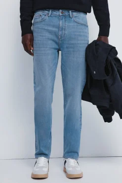 Jeans lavado medio slim fit