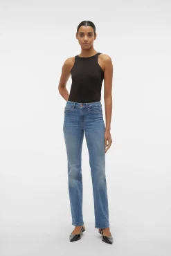 Jeans recto tiro alto