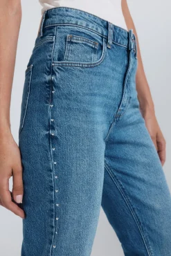 Jeans straight tachas