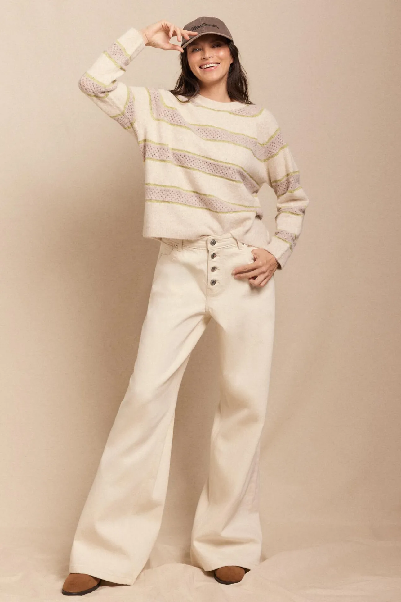 Jeans wide buttons