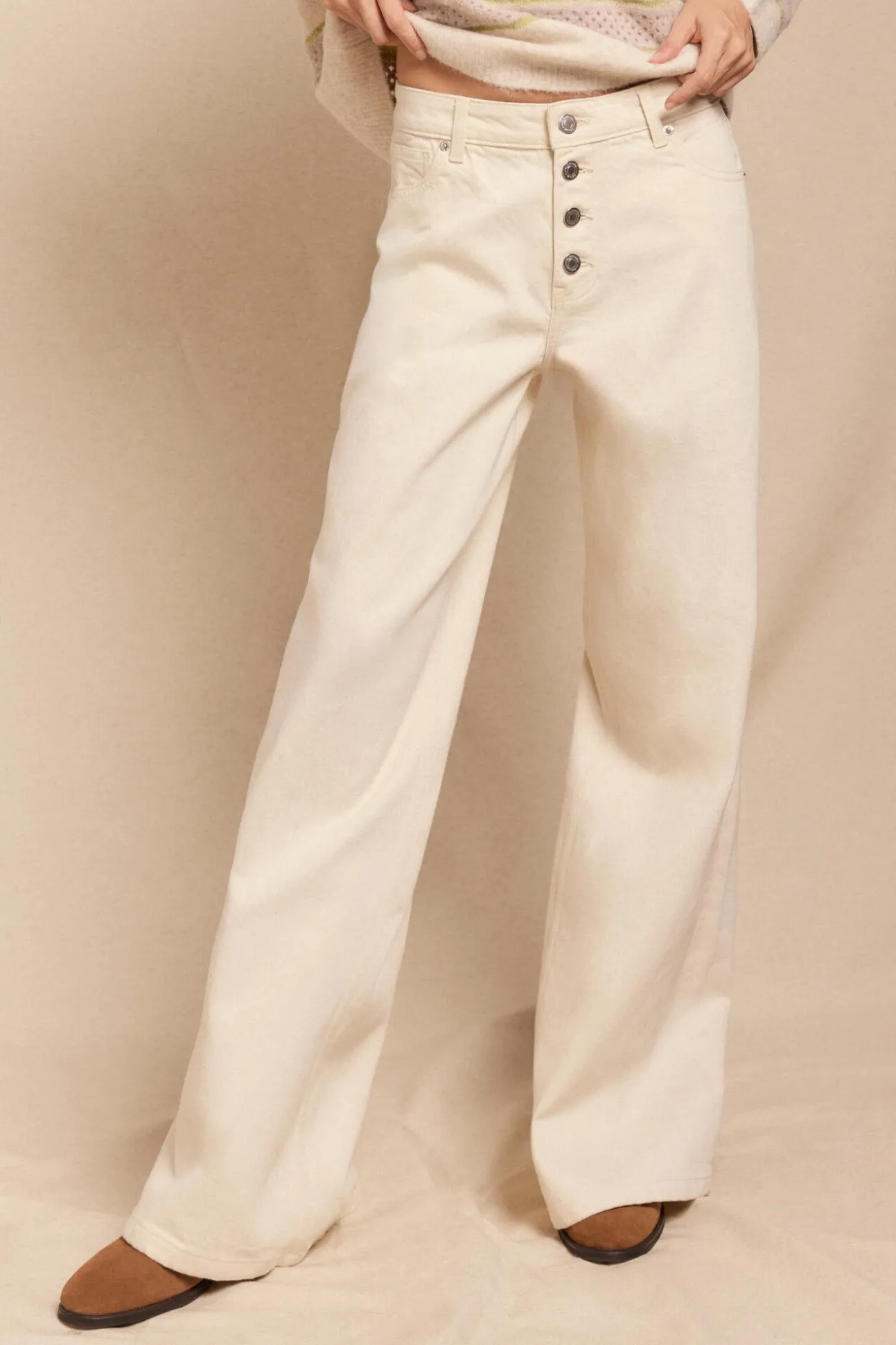 Jeans wide buttons
