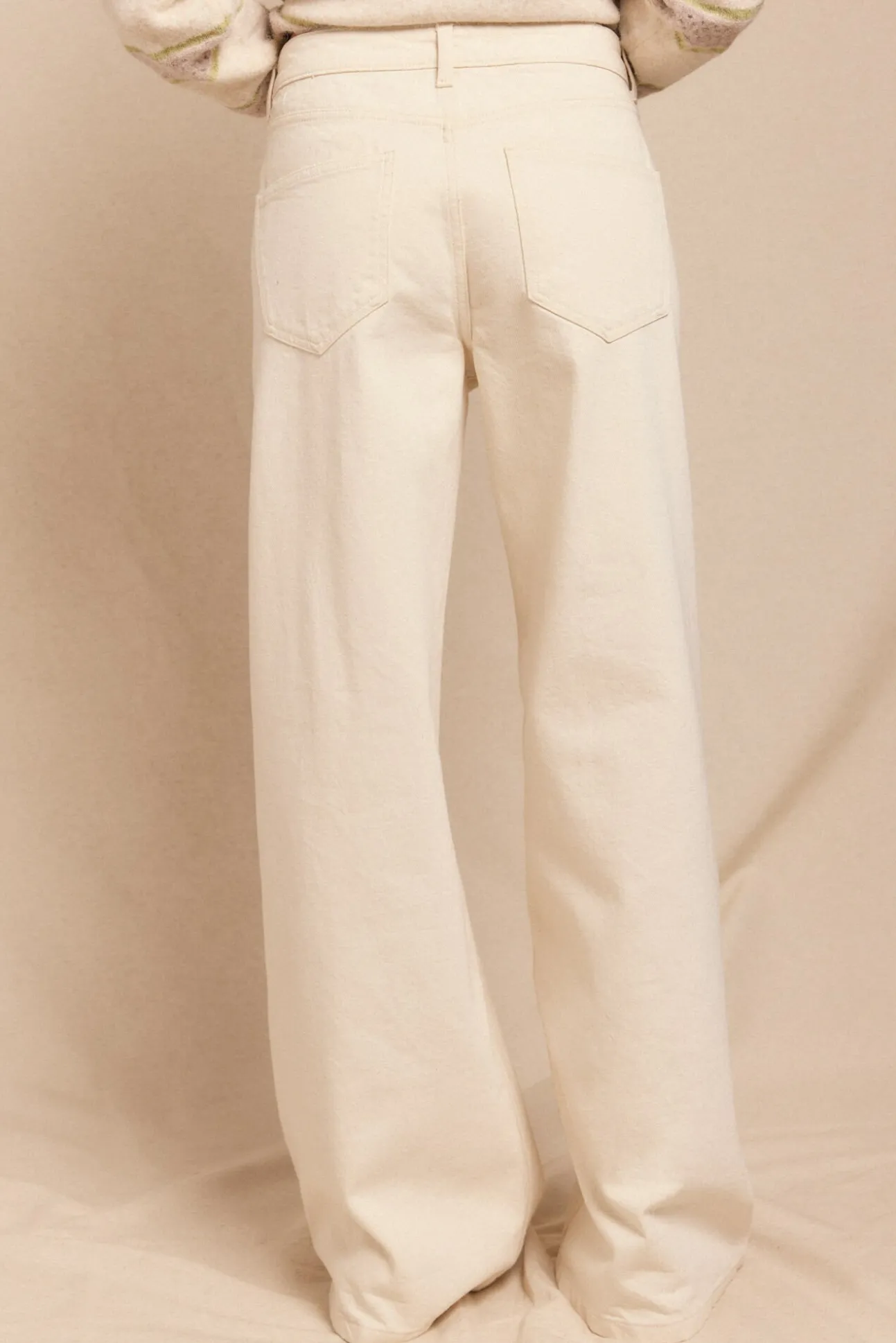 Jeans wide buttons