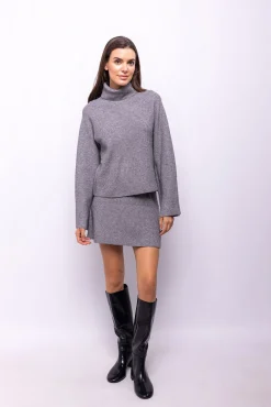 Jersey canalé cuello vuelto