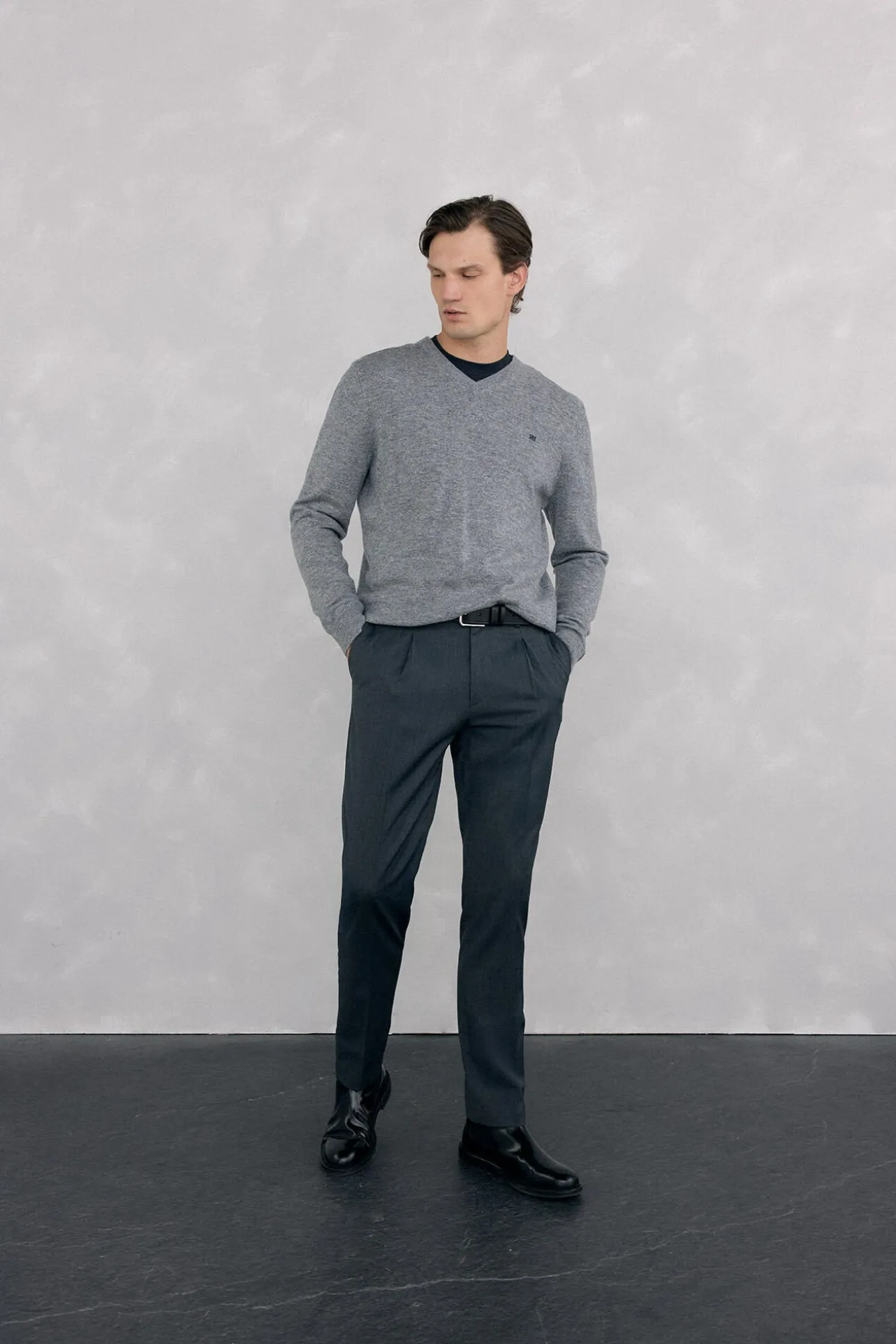 Jersey cuello pico lana merino y cashmere