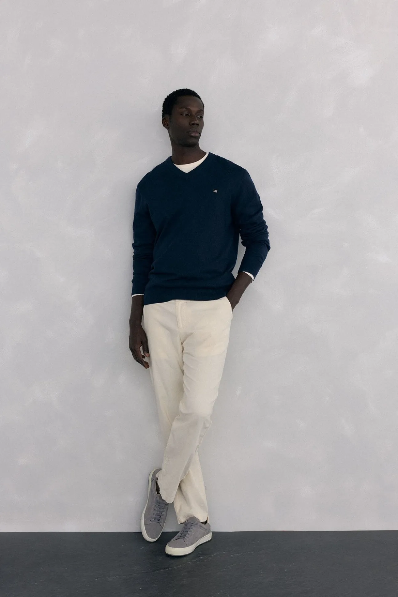 Jersey cuello pico lana merino y cashmere