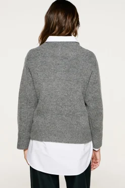 Jersey lana cuello pico.