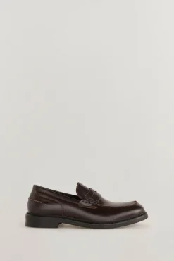 Mocasín vestir piel