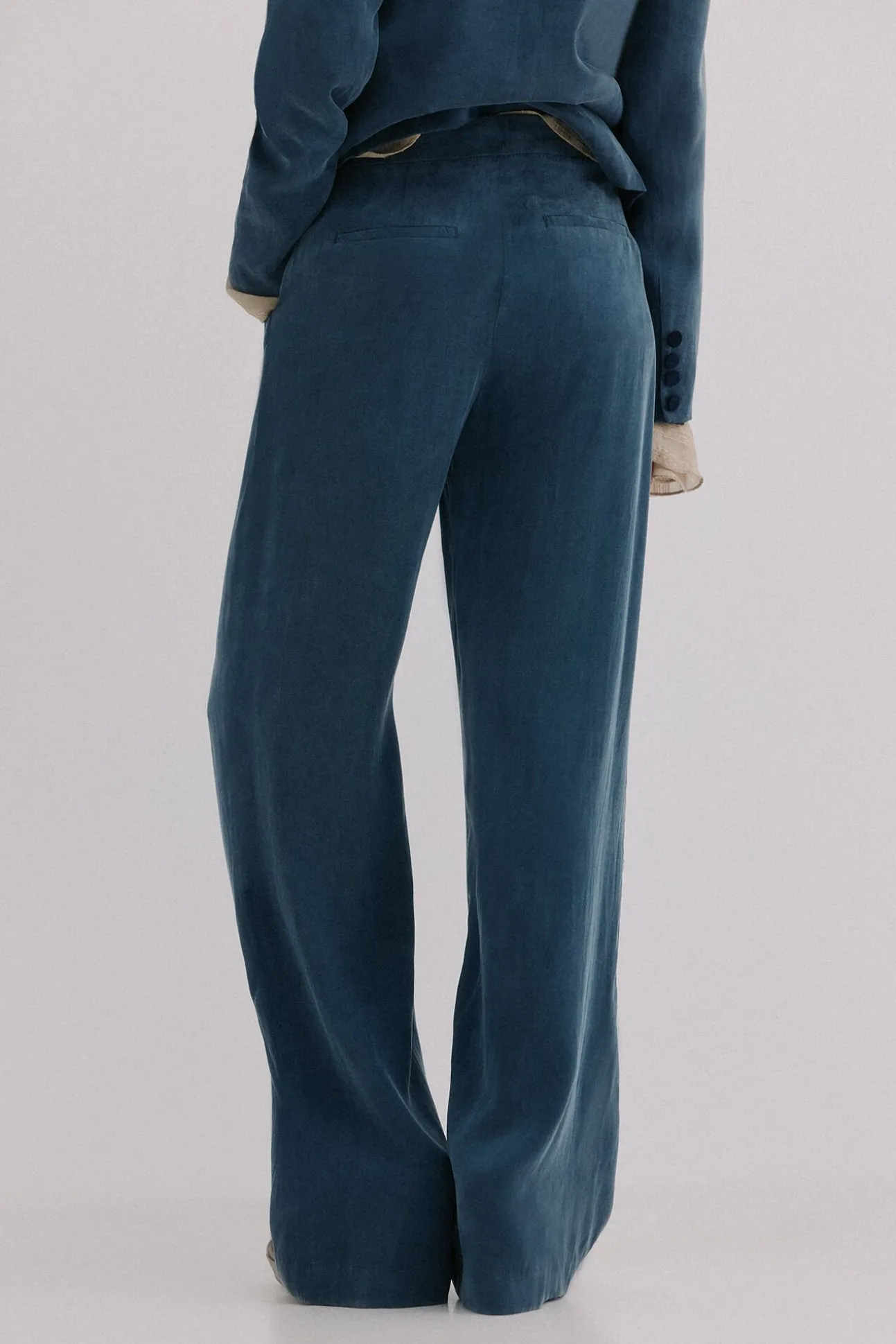 Palmira. Pantalones fluidos