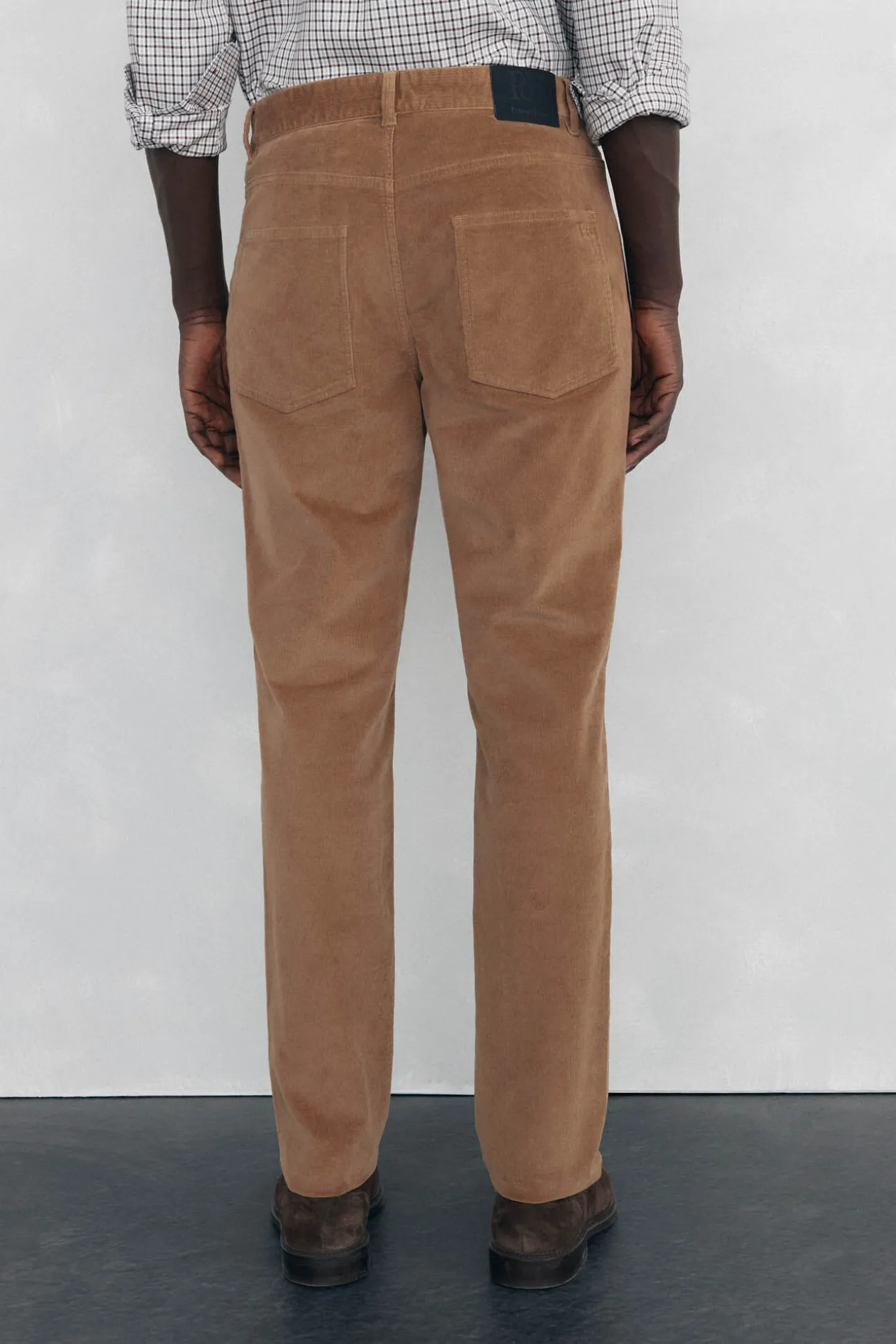Pantalón 5 bolsillos pana slim fit