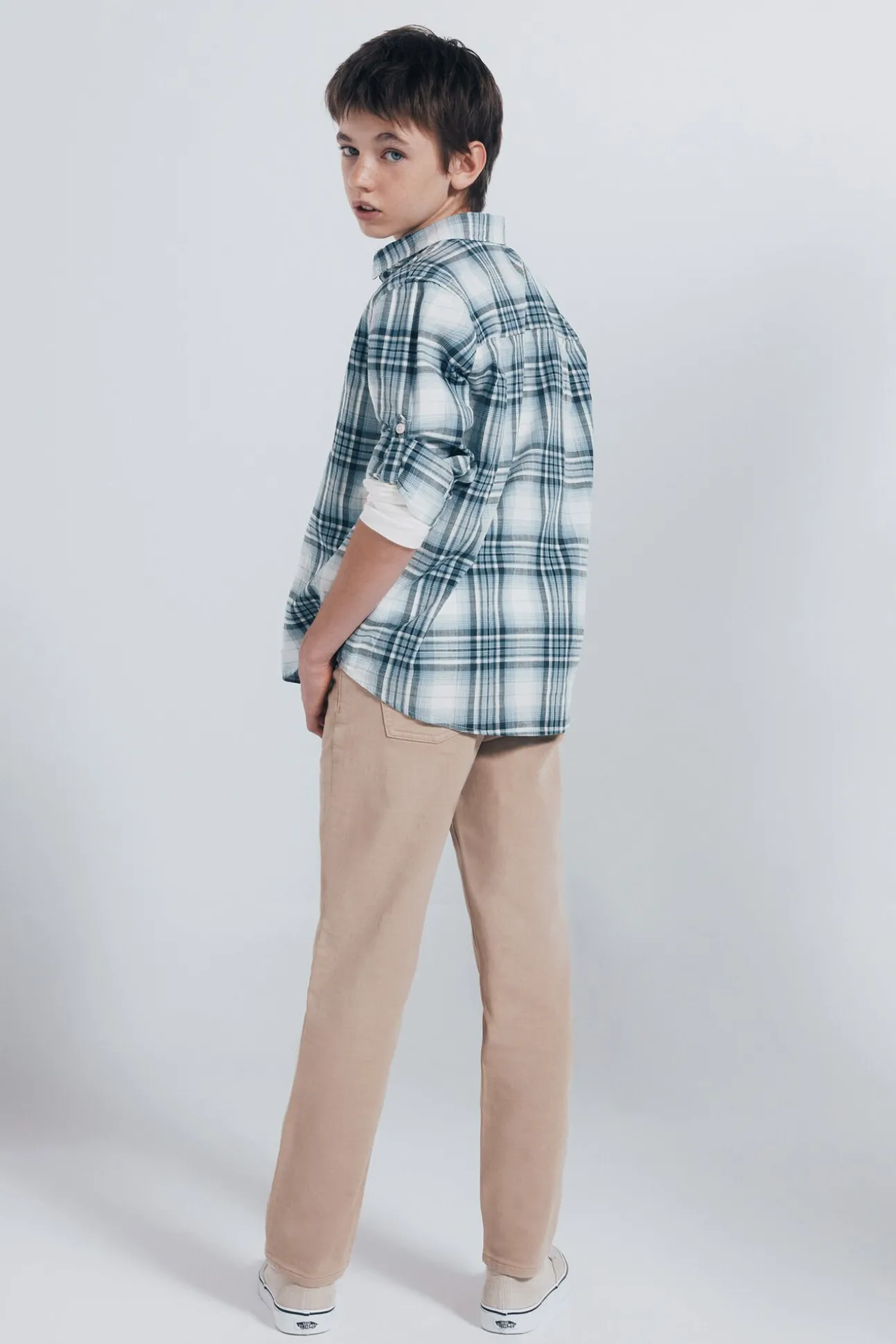 Pantalón 5 bolsillos slim fit niño