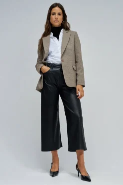 Pantalón ancho