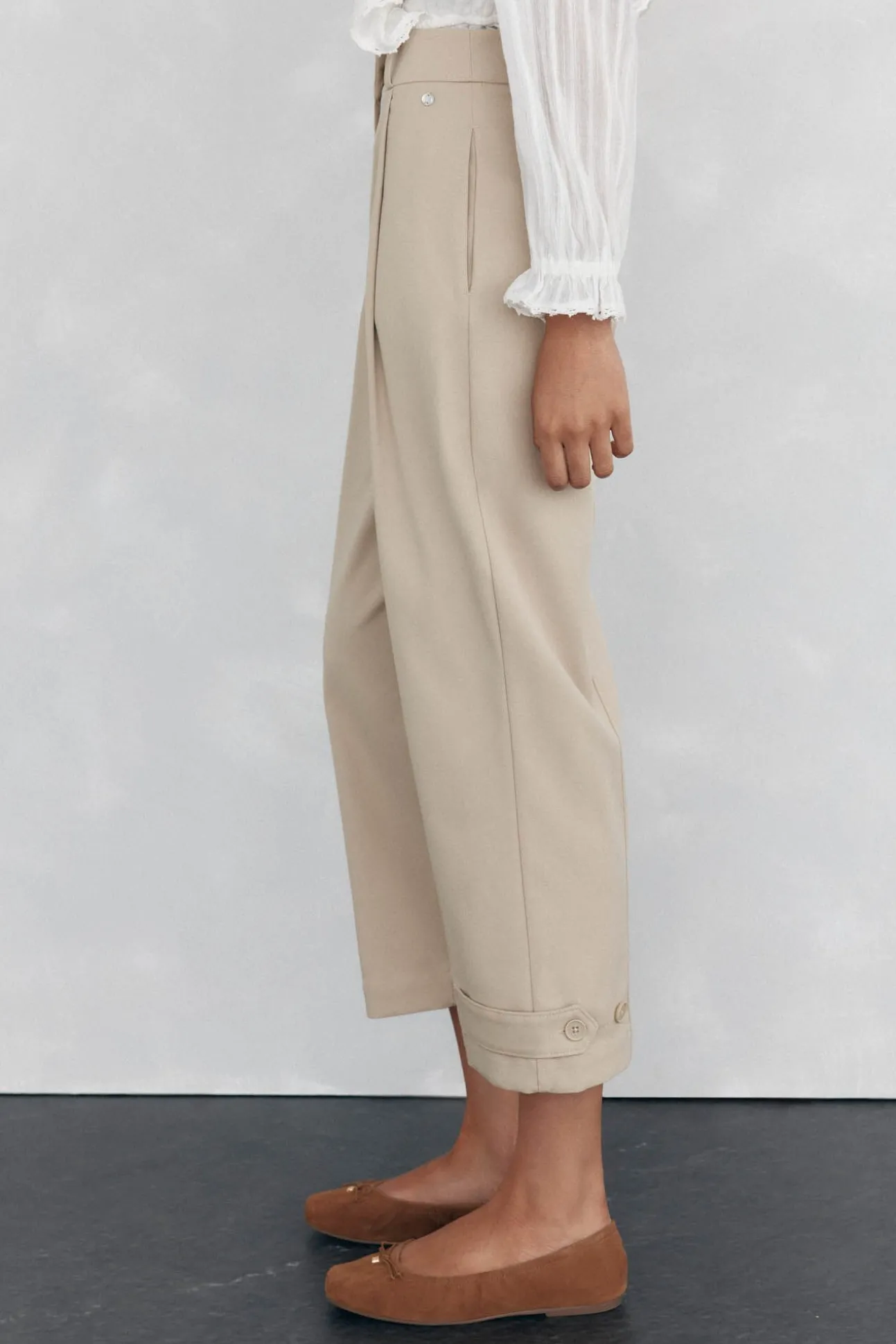 Pantalón bajo ajustable