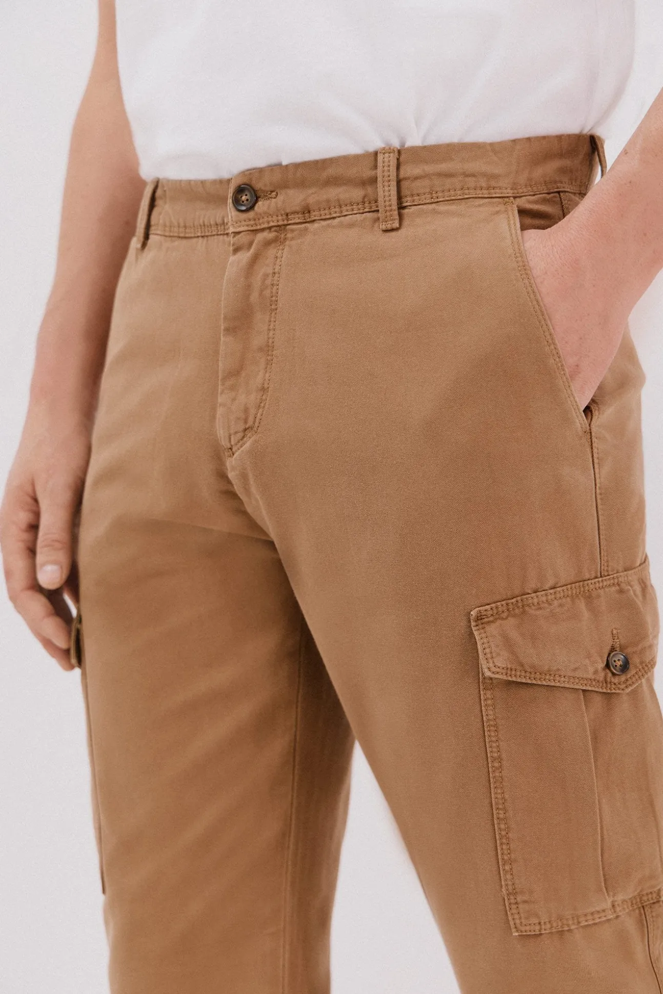 Pantalón cargo