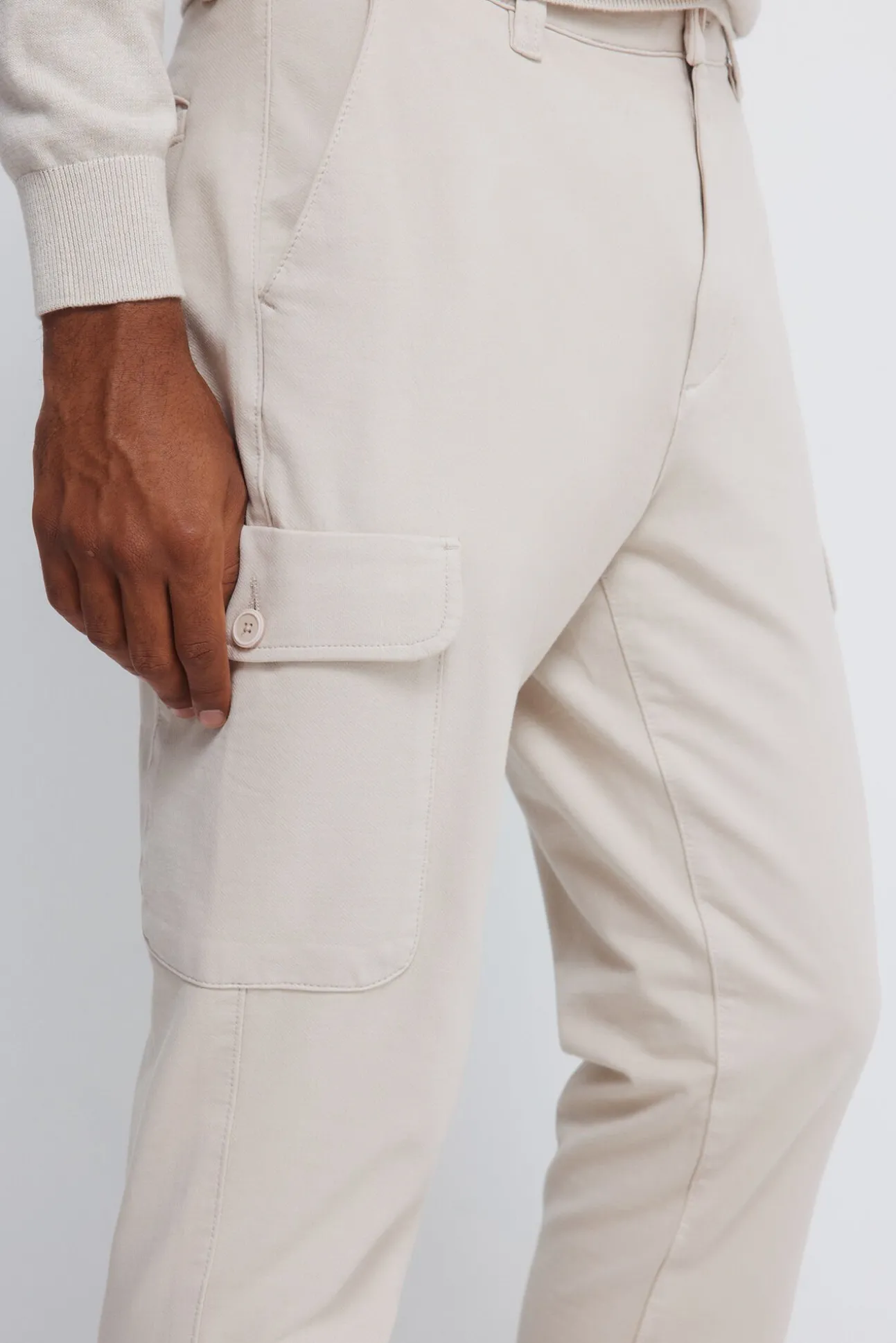 Pantalón cargo comfort fit