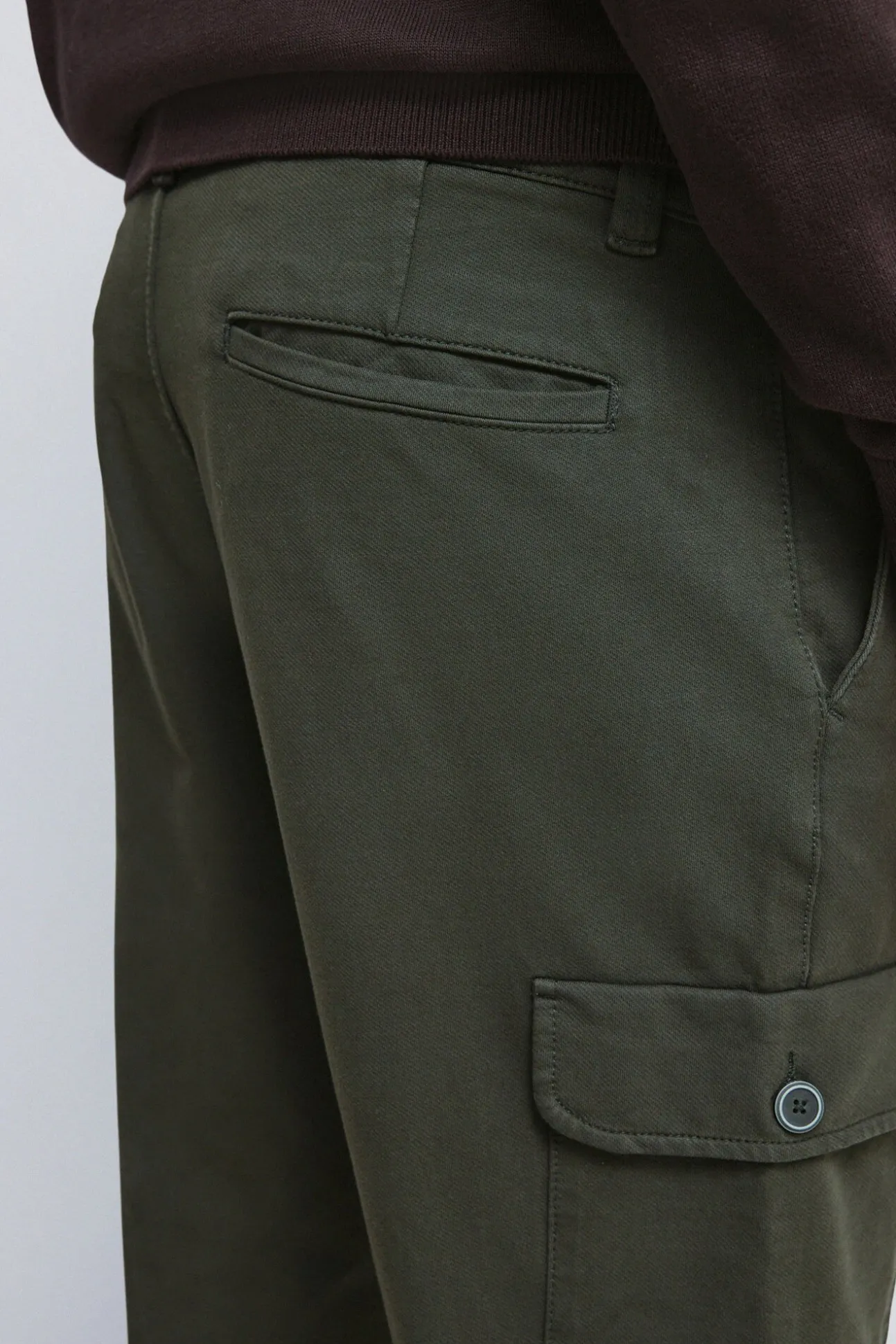 Pantalón cargo comfort fit