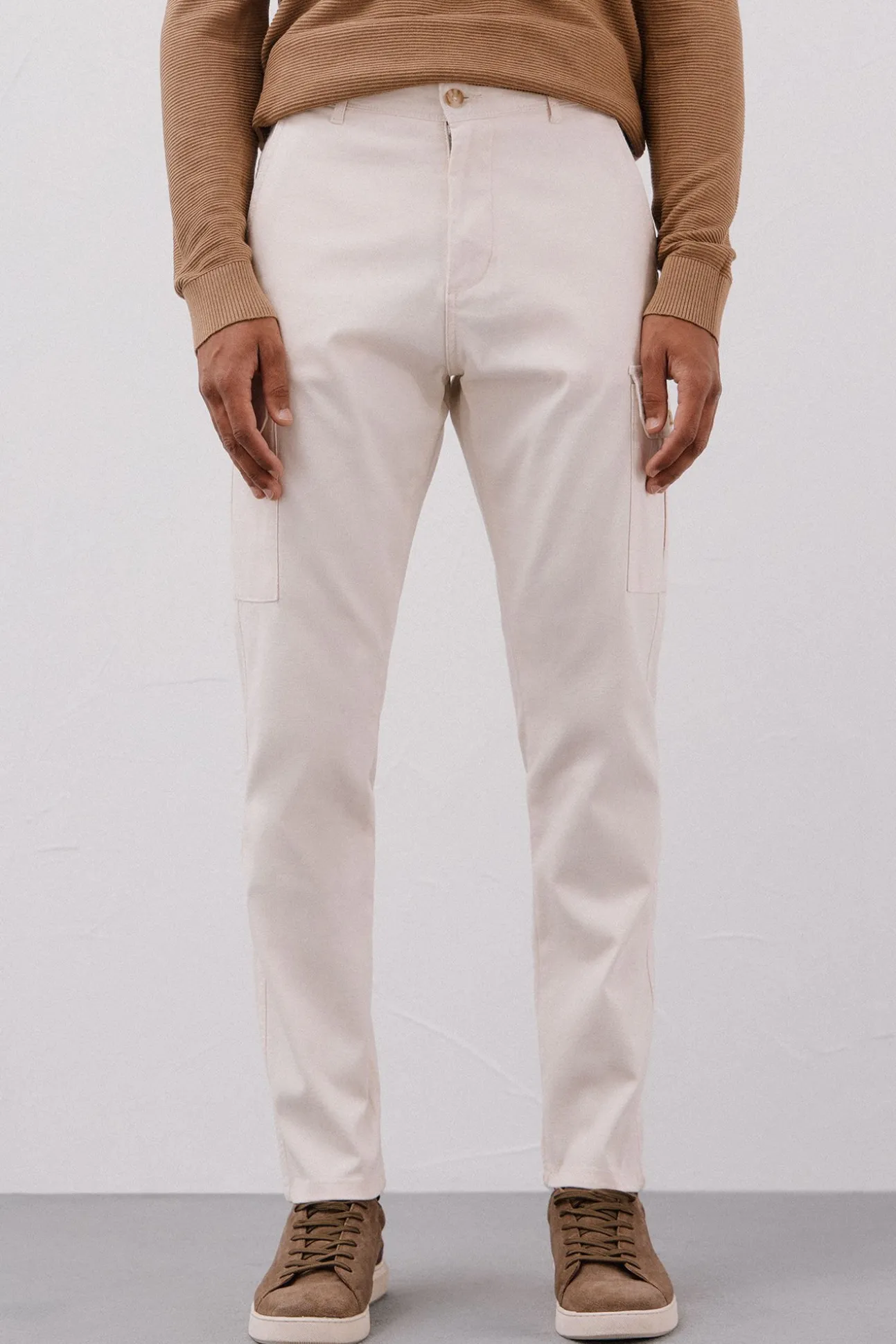 Pantalón cargo ligero