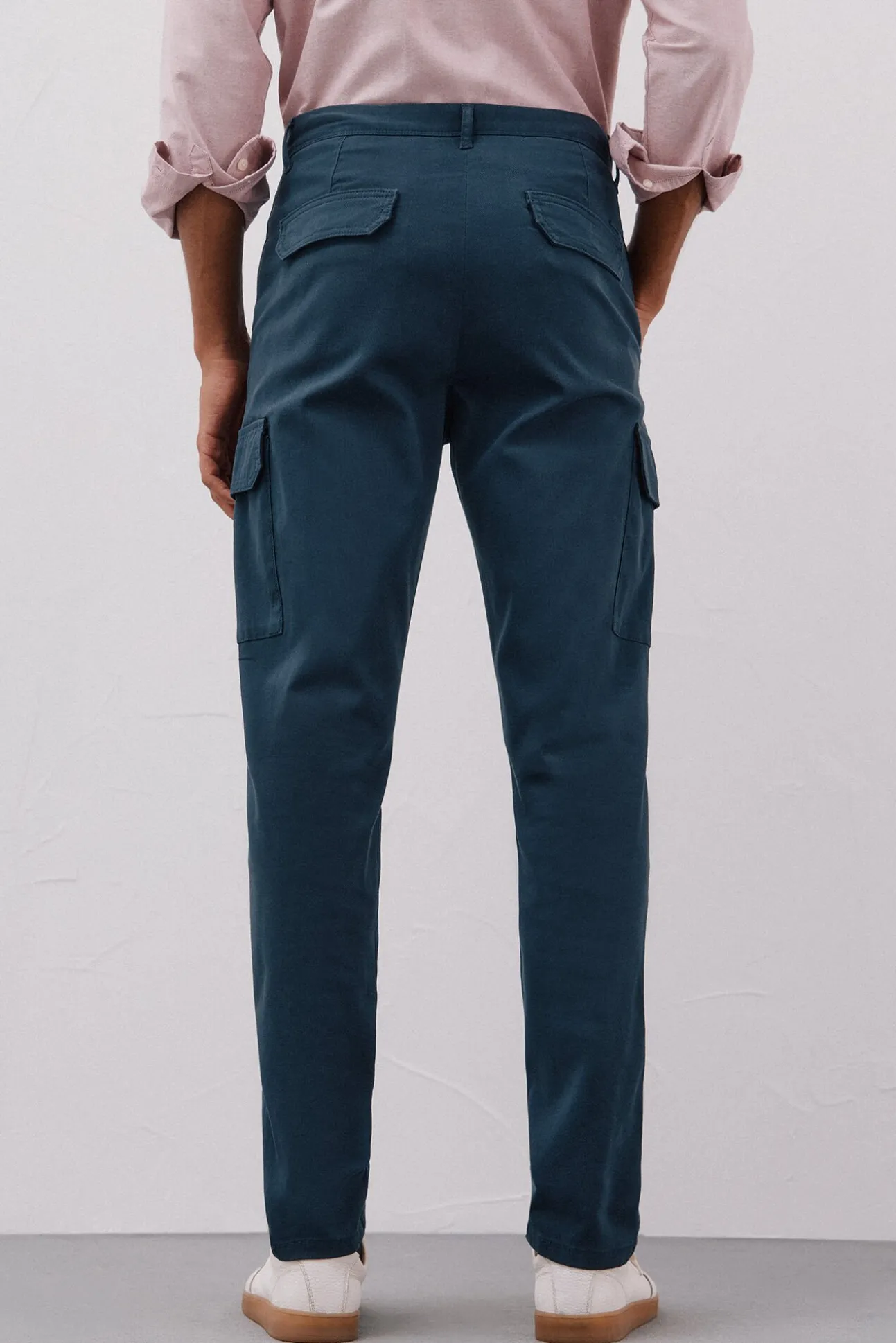 Pantalón cargo ligero