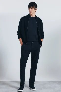Pantalón cargo slim fit
