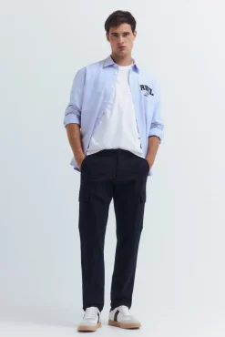 Pantalón cargo slim fit