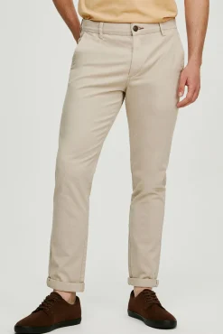 Pantalón chino