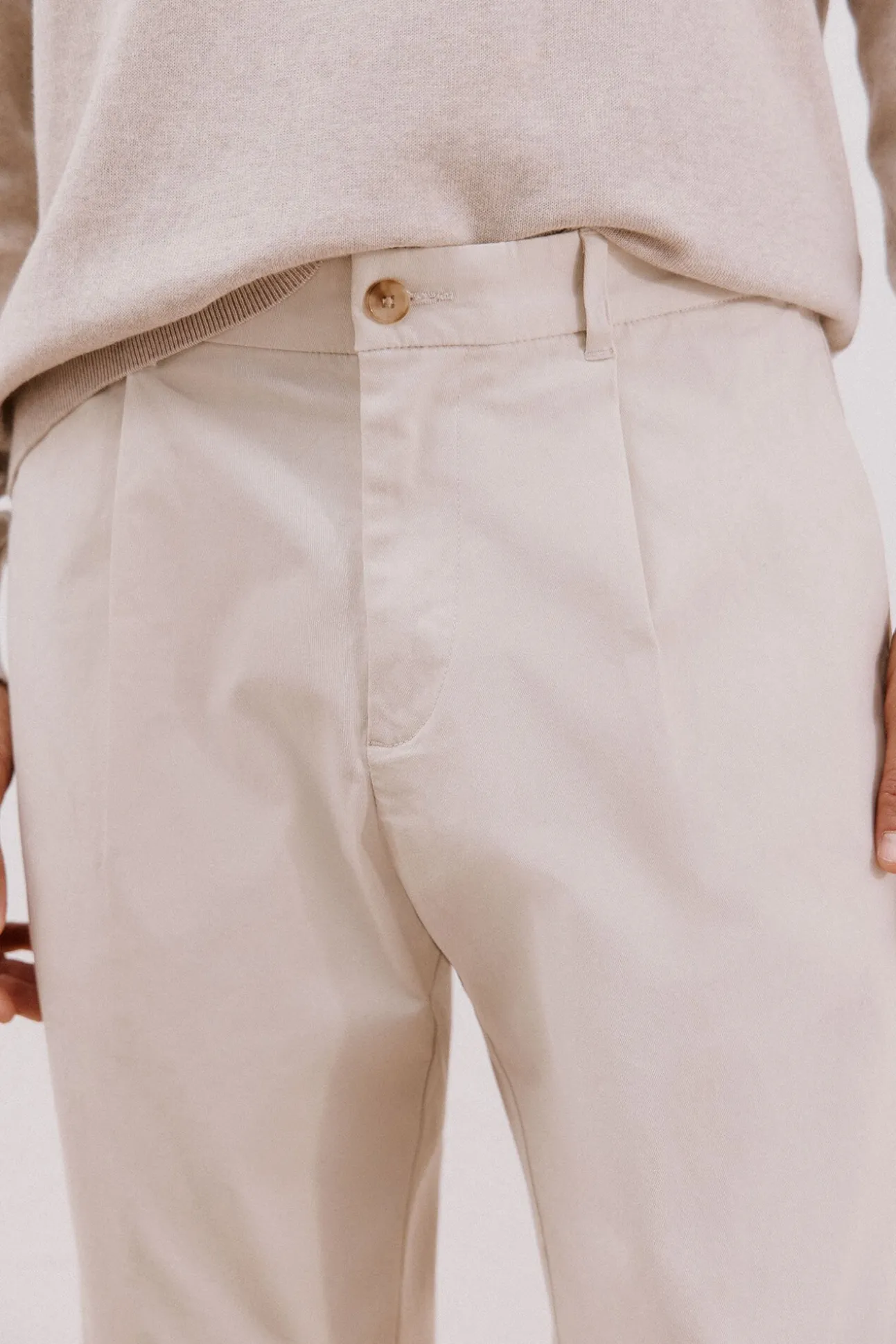 Pantalón chino confort tapered fit