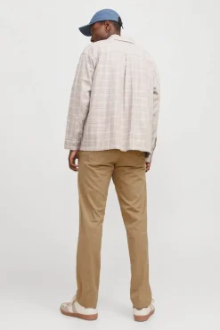 Pantalón chino de corte relajado