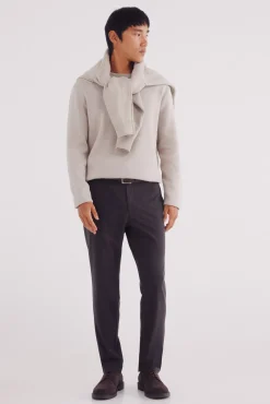 Pantalón chino jogger estructura