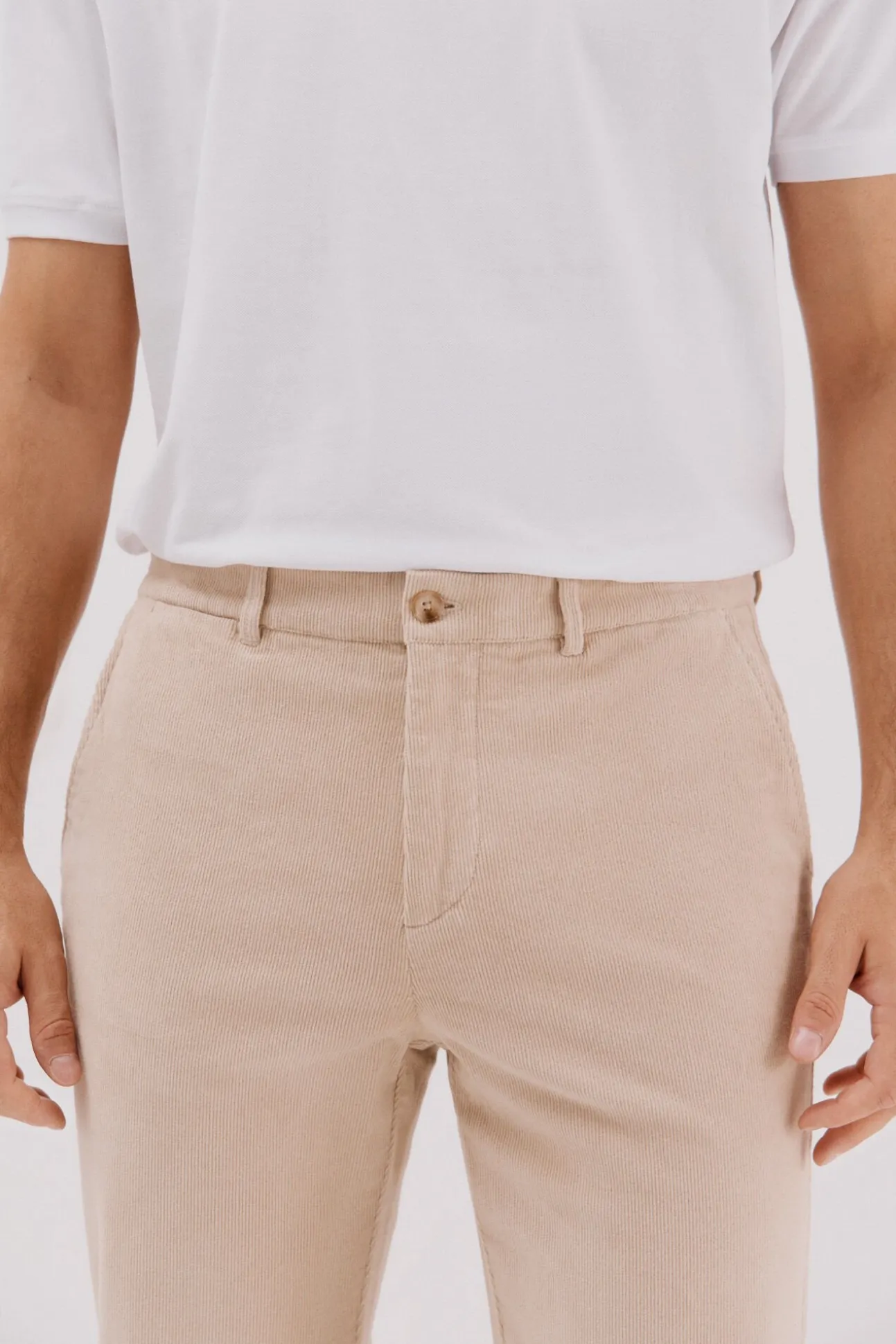 Pantalón chino pana