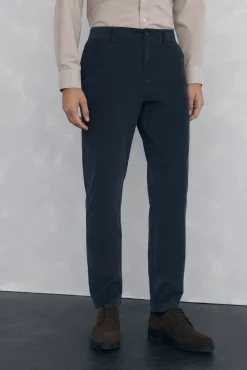 Pantalón chino pana ligera slim fit