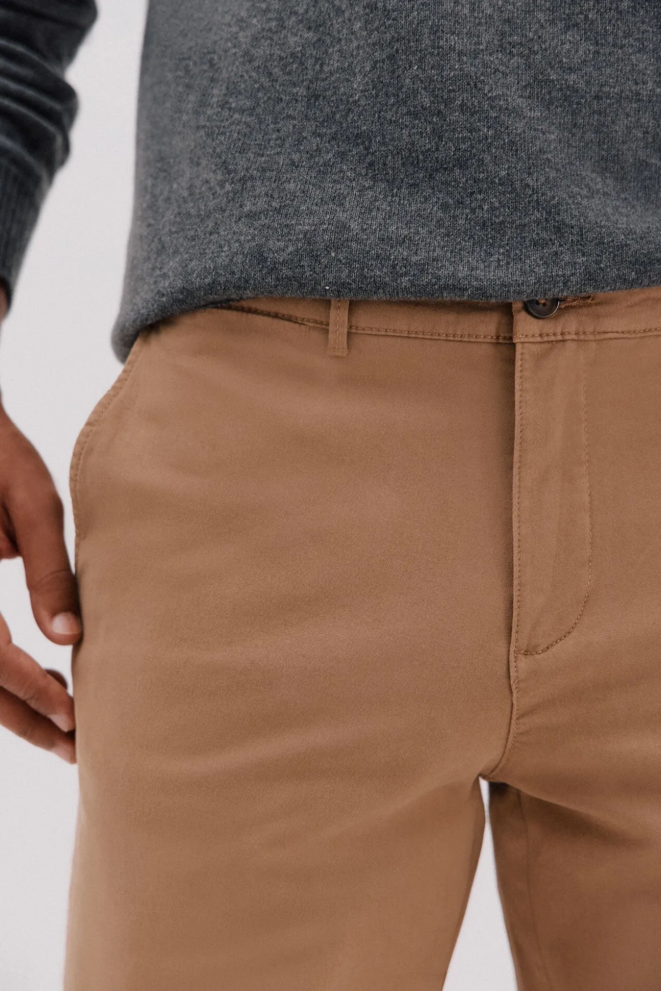 Pantalón chino regular fit