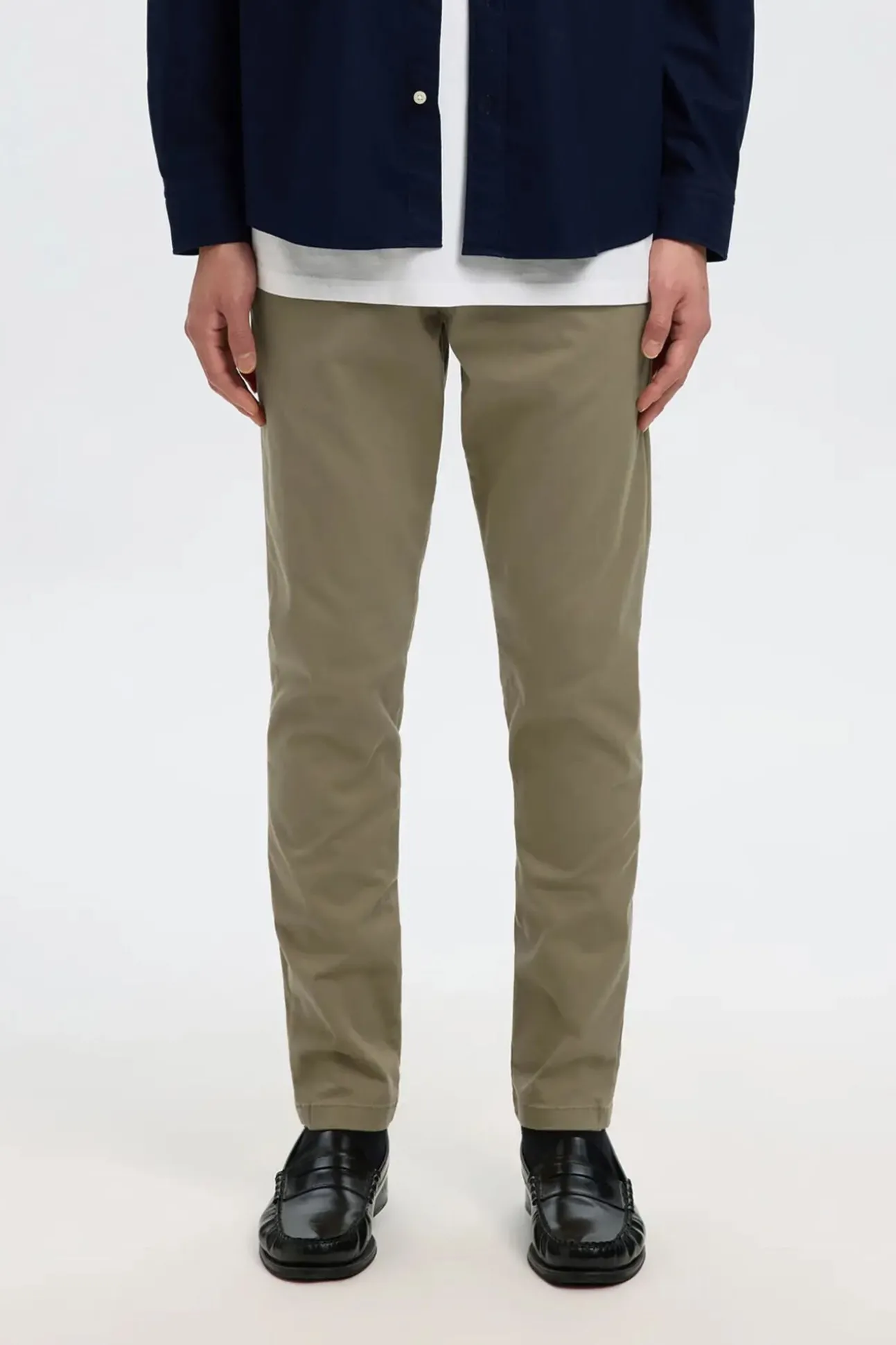 Pantalón chino Slim Fit confeccionado con algodón orgánico