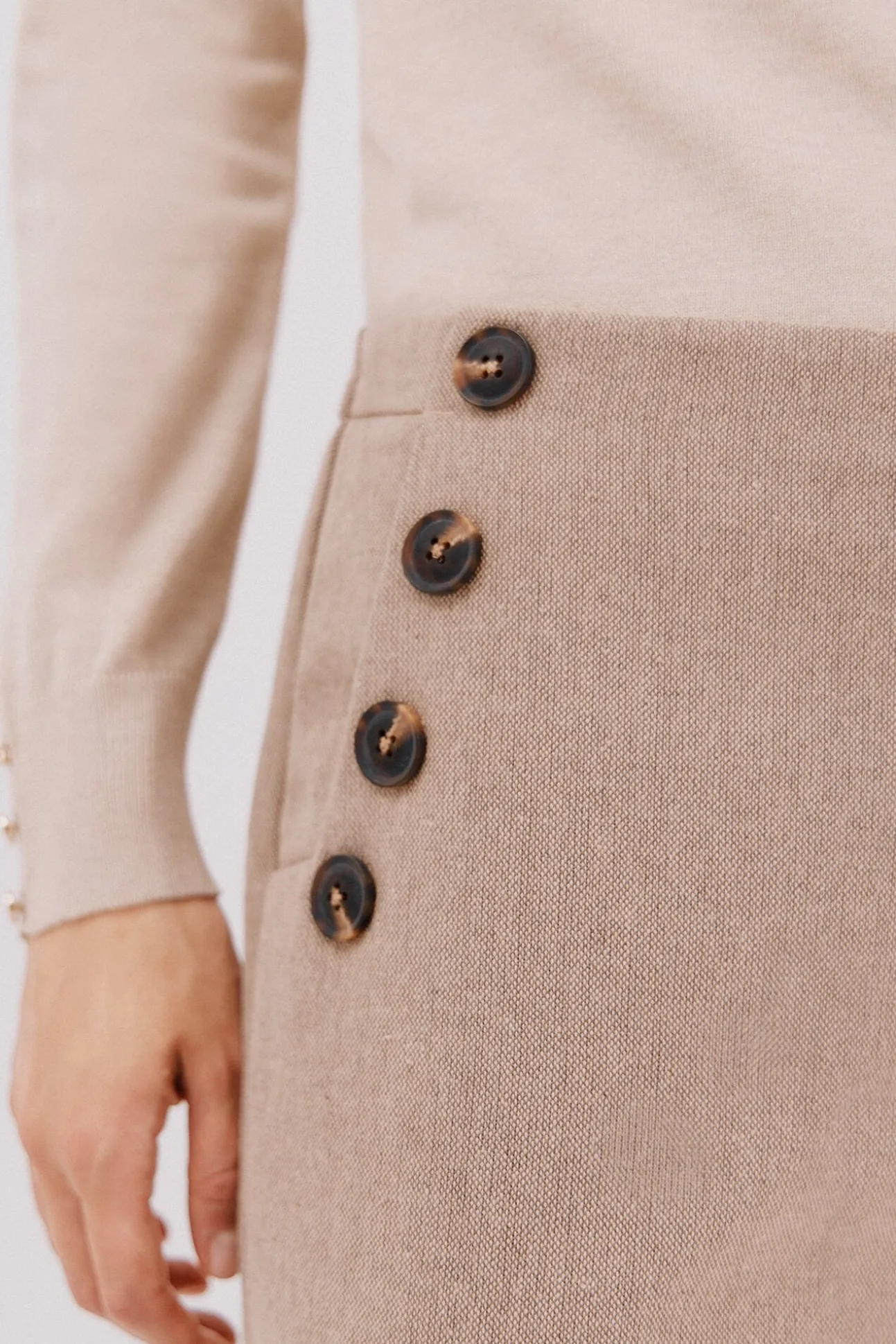 Pantalón de mujer crop y ancho