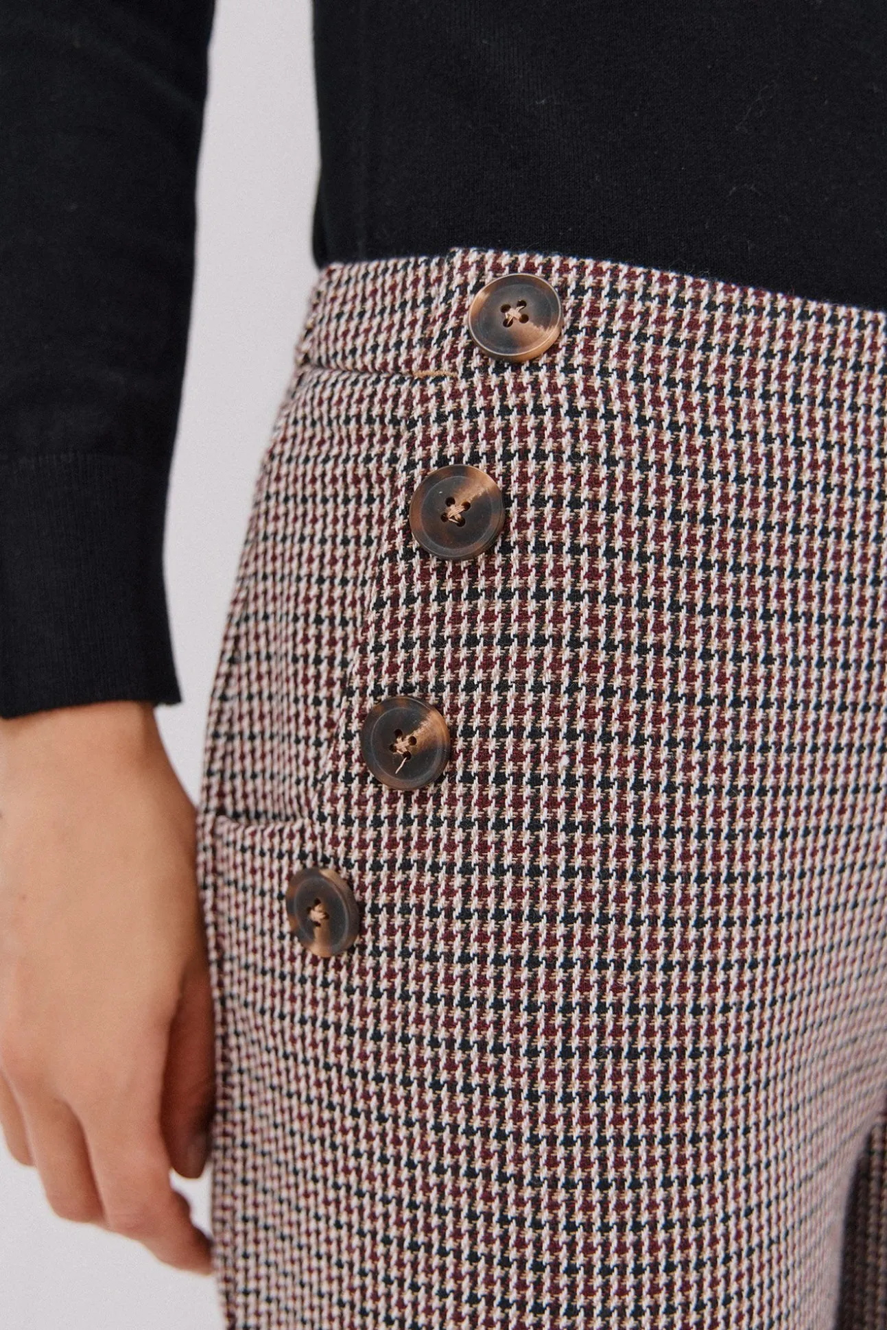 Pantalón de mujer crop y ancho
